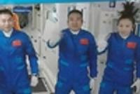 国际舆论关注神十三成功发射 美女宇航员祝福王亚平