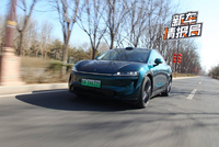 新增多项智能配置 抢先体验智界R7的新功能