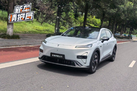 智能与底盘双进阶 试驾全新深蓝S05