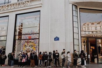 中国奢侈品需求今年或大涨30%