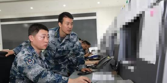 川航成功备降背后:空军紧急清理空域 叫停十余