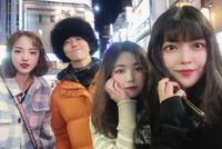 网友日本偶遇王菲女儿 戴东北大棉帽搭配黑色项圈个性十足