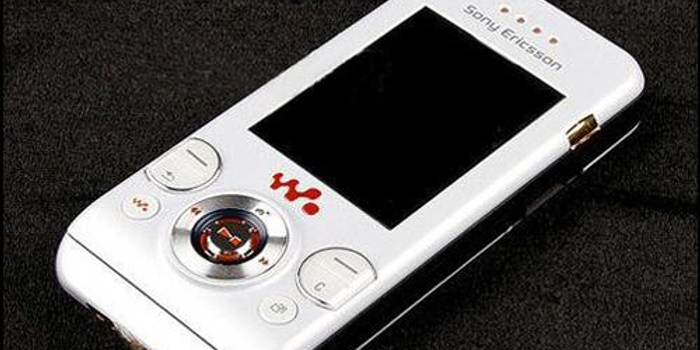 w580c是索爱walkman系列中的一款手机,该机延续了w830/w850的滑盖设计