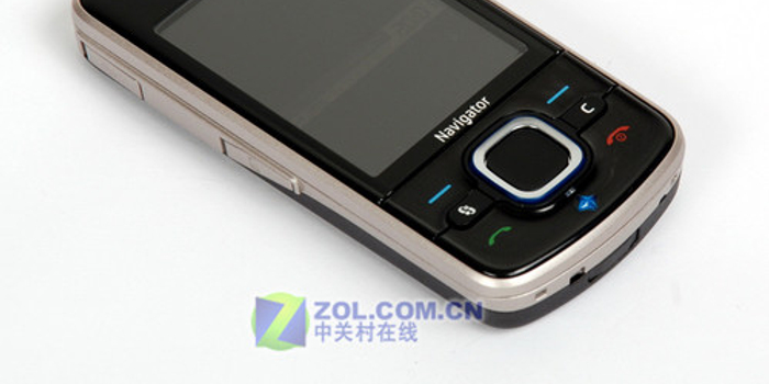 内置罗盘精确导航 诺基亚6210n不足2200