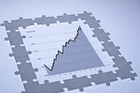 午评：创指半日涨2.47% 上涨个股超4300只 AI硬件概念全线走强