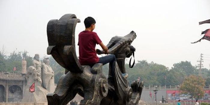 外媒:中国媒体抨击中外游客不文明行为