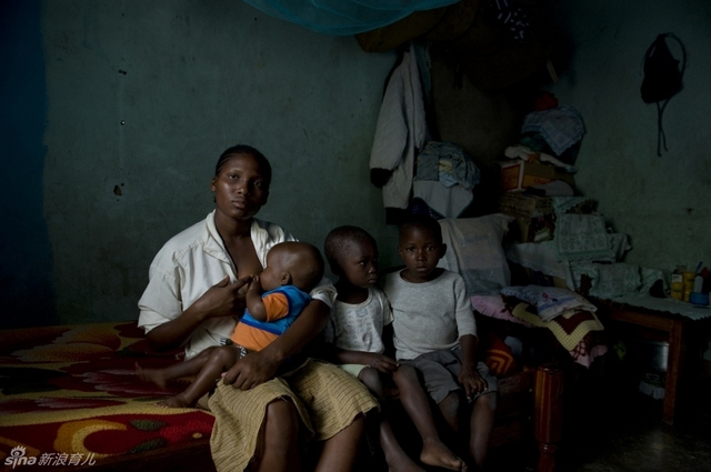 坦桑尼亚未成年少女妈妈纪实