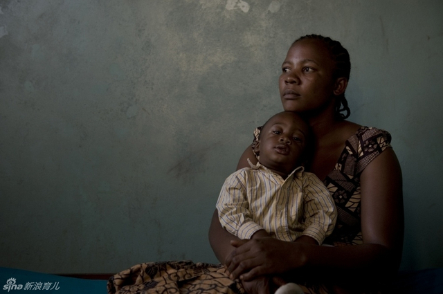 坦桑尼亚未成年少女妈妈纪实