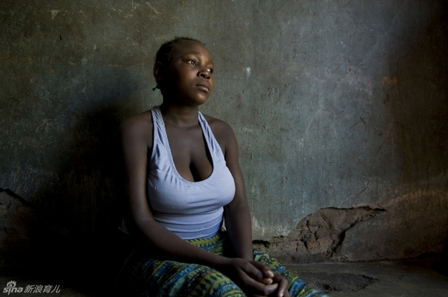 坦桑尼亚未成年少女妈妈纪实
