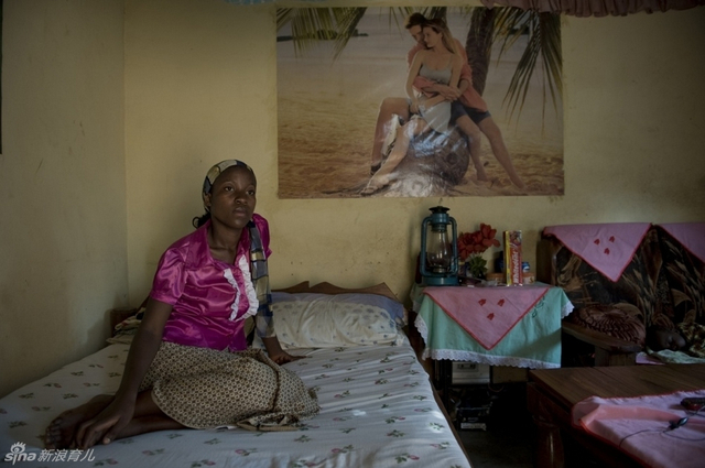 坦桑尼亚未成年少女妈妈纪实