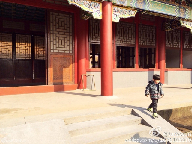 孙俪带等等游甄嬛拍摄地
