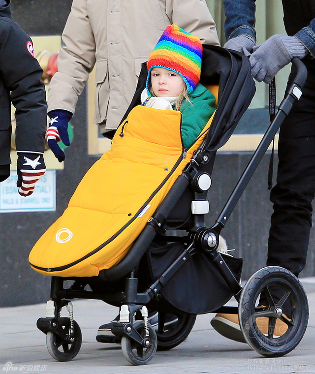 小贝变奶爸带四娃外出