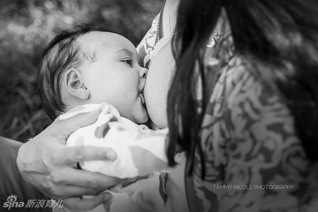 妈妈哺乳瞬间,世上最美的镜头