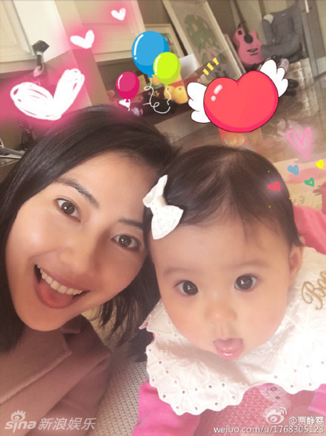 贾静雯女儿吃饭超激萌