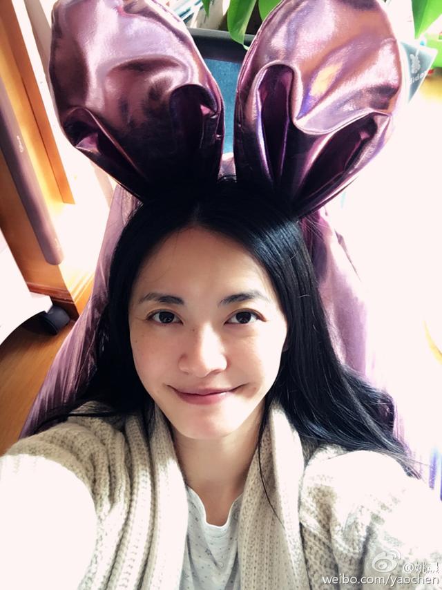 姚晨晒与儿子土豆的美照