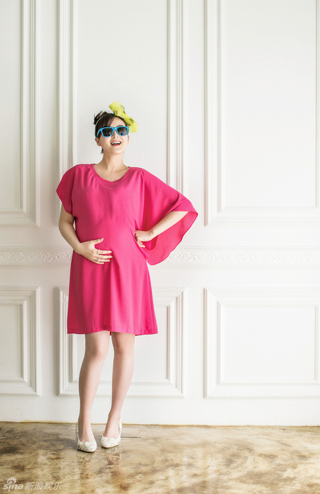 戴娇倩首曝孕照