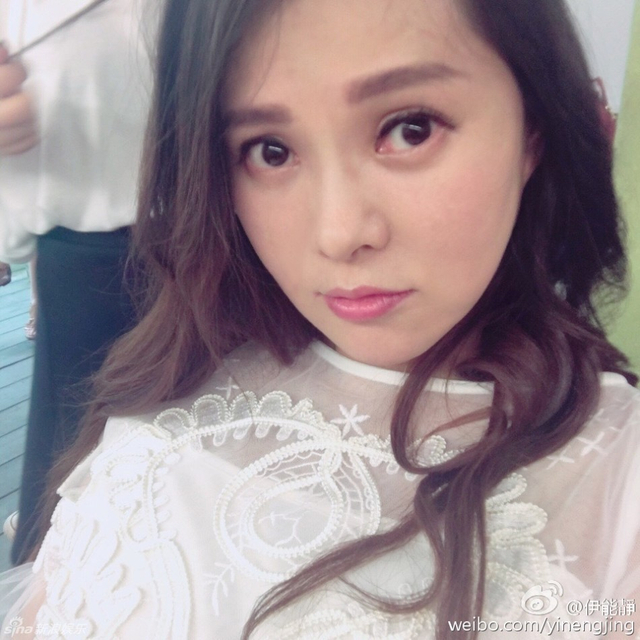 47岁伊能静大肚拍孕照