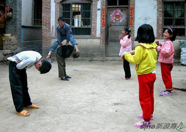 还记得吗？童年时我们一起玩过的游戏