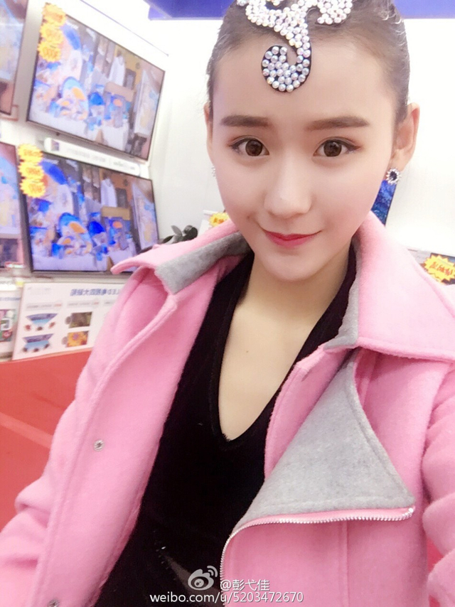 北体校花一字马火辣 新晋女神可人秀曲线(图)_手机新浪网