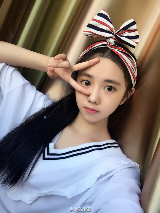 北舞新晋小仙女晒气质写真 被称素颜女神