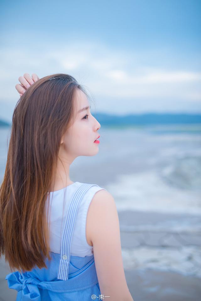 林大校花晒唯美写真