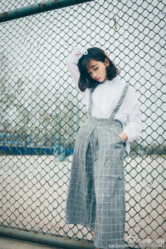 师范萌妹子清凉写真