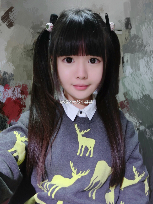 高三校花超级无敌小蓉蓉走红(图)