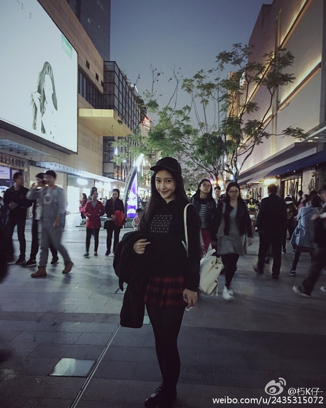 组图：艺考女生晒写真 清纯无敌酷似Angelababy