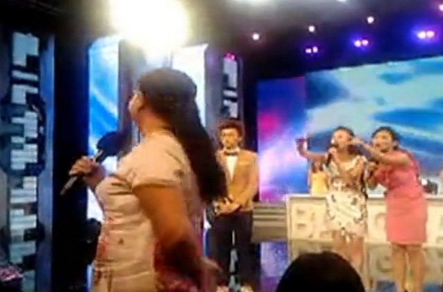 干露露母女电视节目录制中爆粗口被叫停