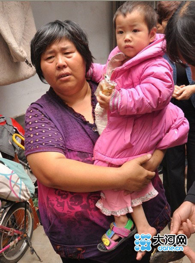 袁厉害和她收养的孩子