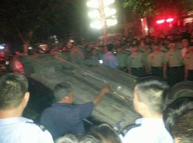 河南女司机撞女童后打人 称后台硬遭围堵砸车