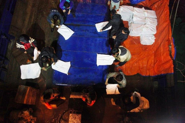 遭朝鲜扣押渔船与船员返回大连