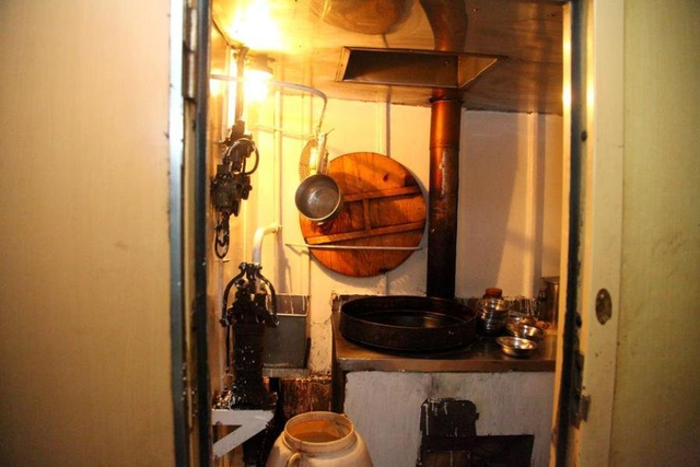 遭朝鲜扣押渔船与船员返回大连