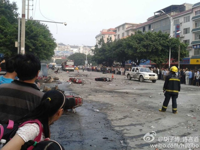桂林八里街一所学校附近发生爆炸