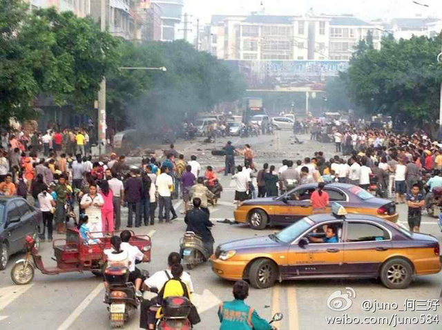 桂林八里街一所学校附近发生爆炸