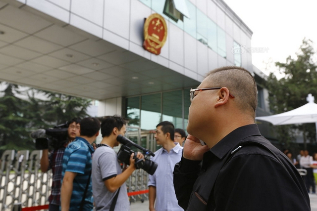 北京摔死女童案被告翻供称不知摔的是婴儿车