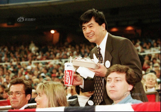 美国驻华大使骆家辉称将于明年初辞职