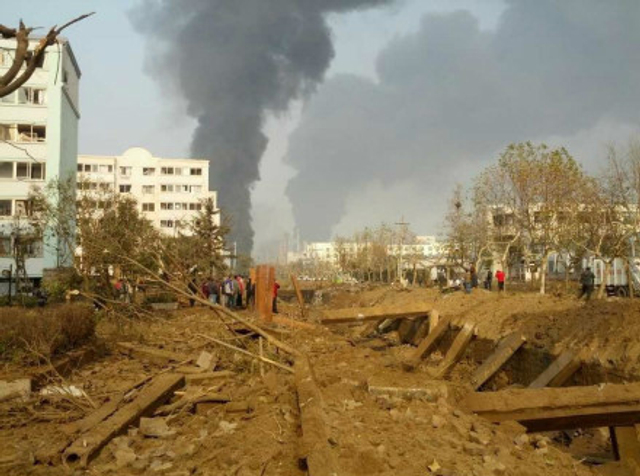 青岛化工场区发生爆炸