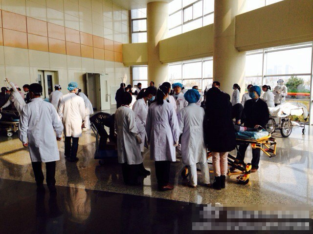 青岛中石化输油管道爆炸致多人死伤