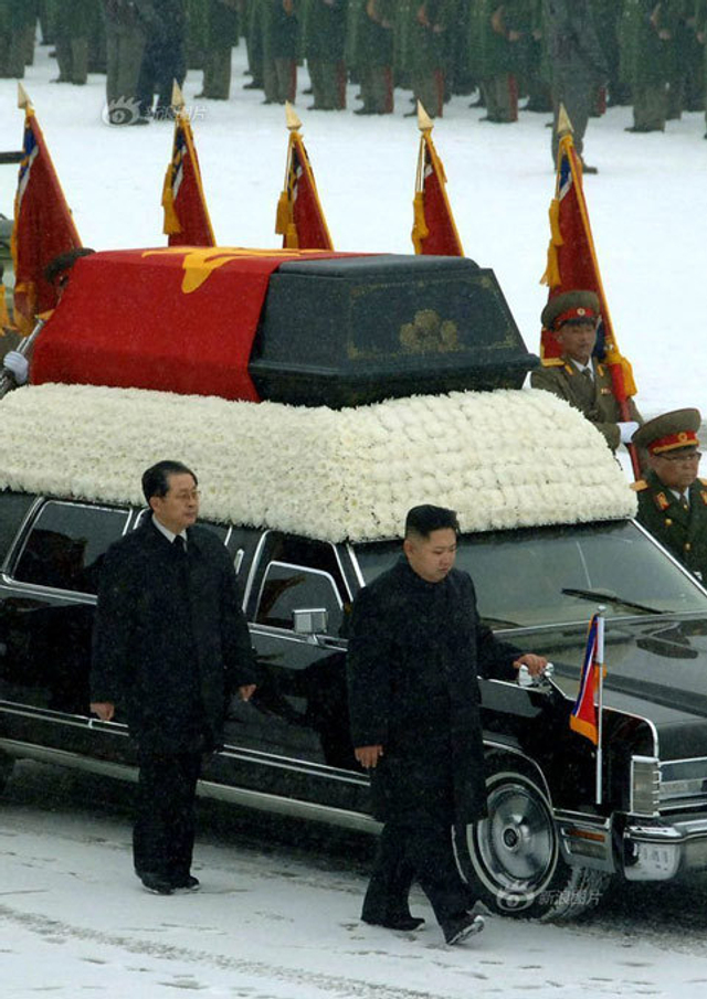 金正恩姑父张成泽被革职