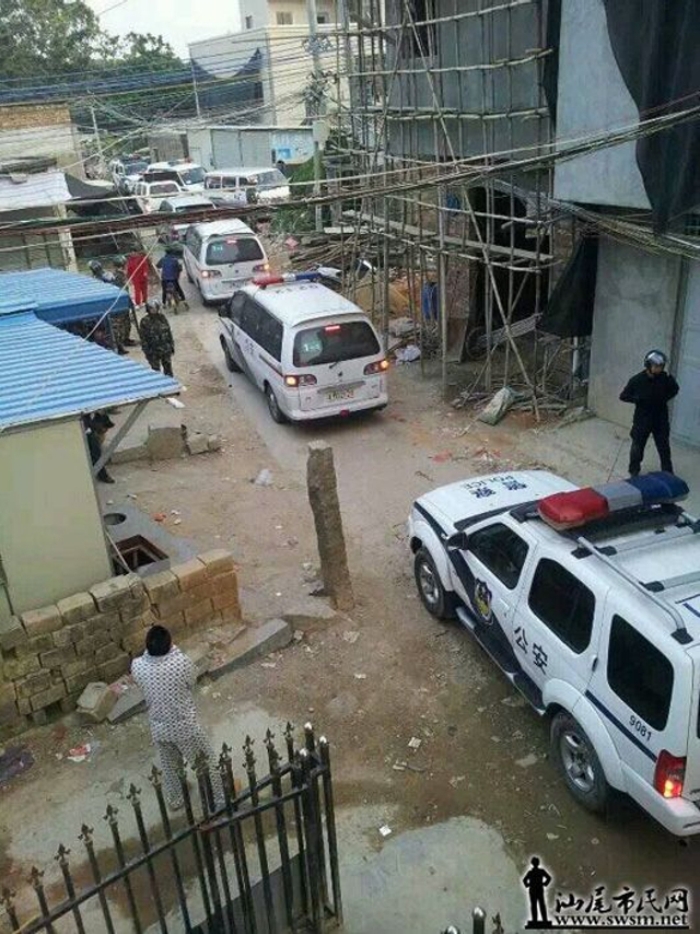 广东陆丰上千警察进村扫毒