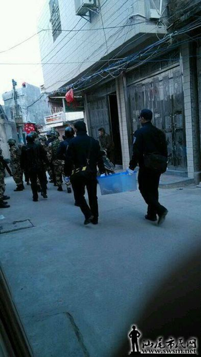 广东陆丰上千警察进村扫毒