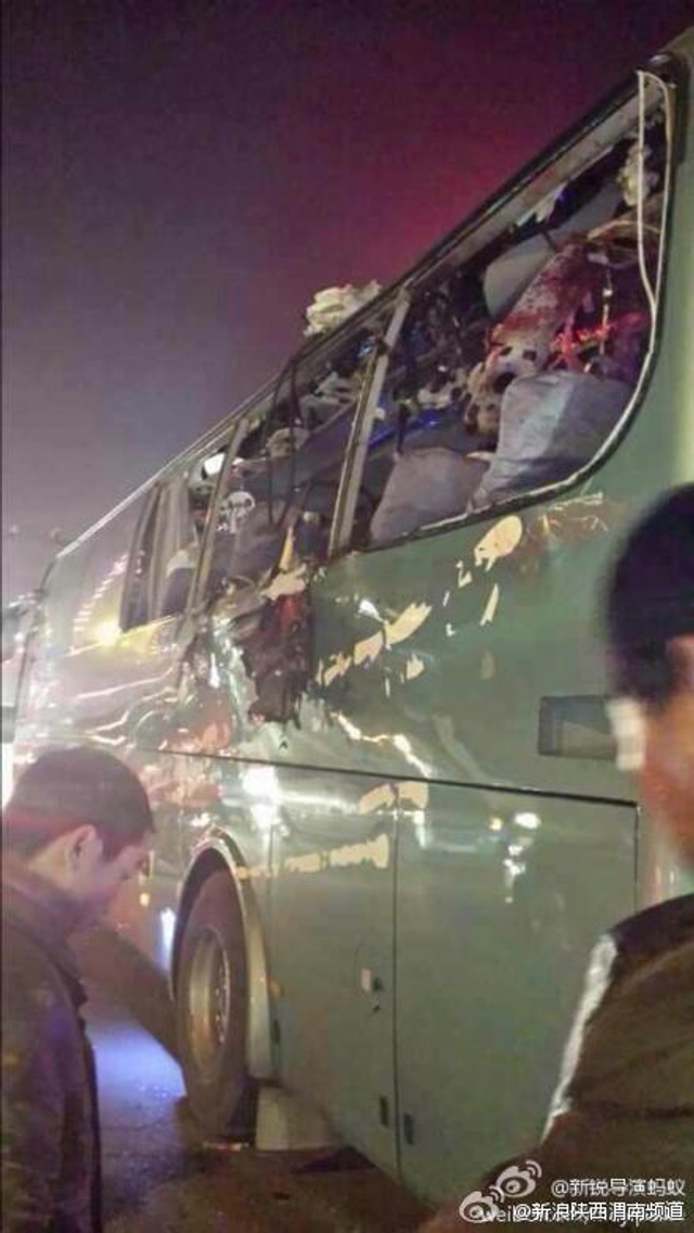 陕西蒲城县客车发生爆炸