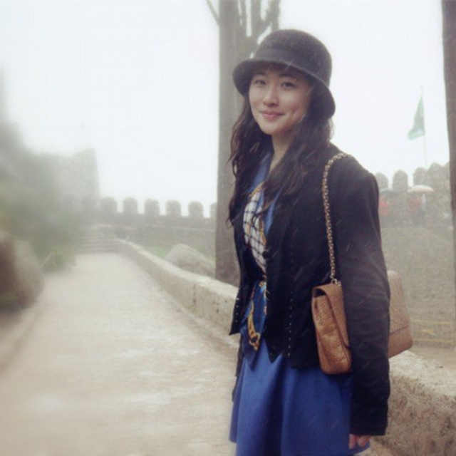 女博士美照惊艳网友否认欲征男友