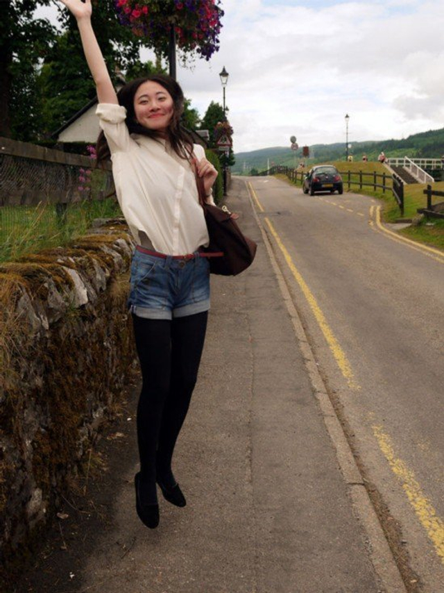 女博士美照惊艳网友否认欲征男友