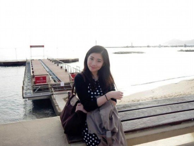 女博士美照惊艳网友否认欲征男友