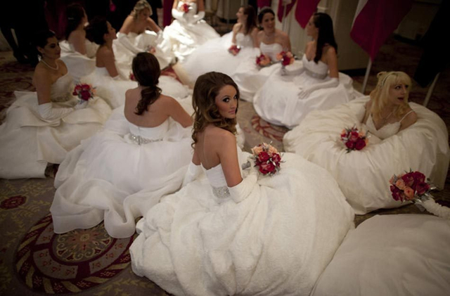 探秘奢华名媛成人礼舞会