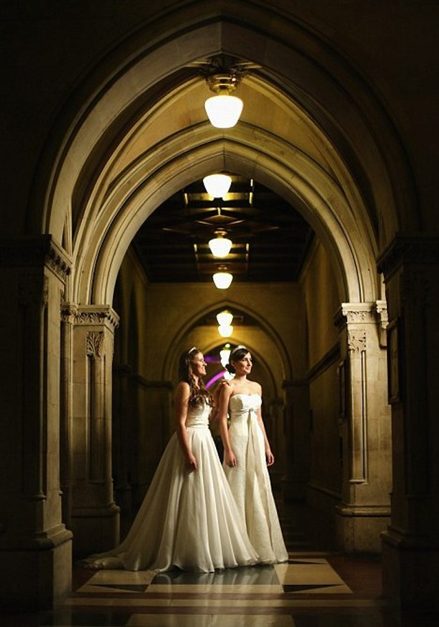 探秘奢华名媛成人礼舞会