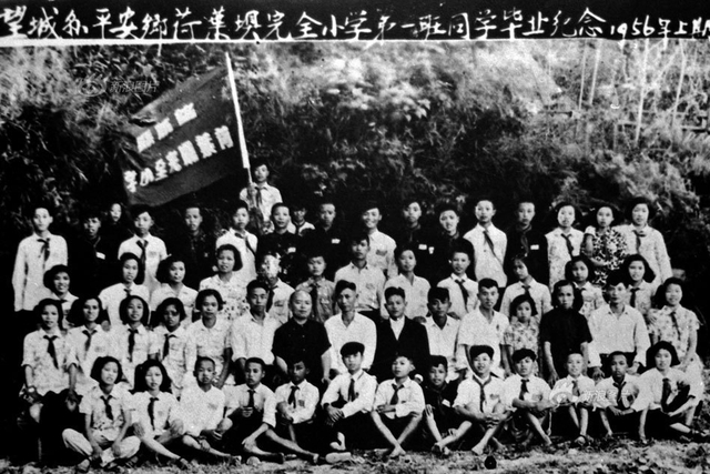 身边亲友“还原”雷锋