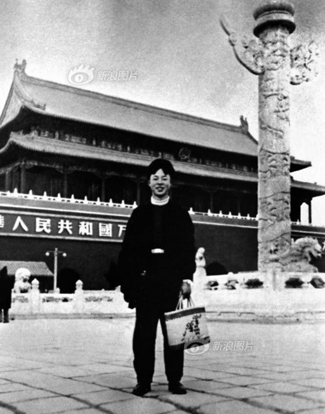 身边亲友“还原”雷锋